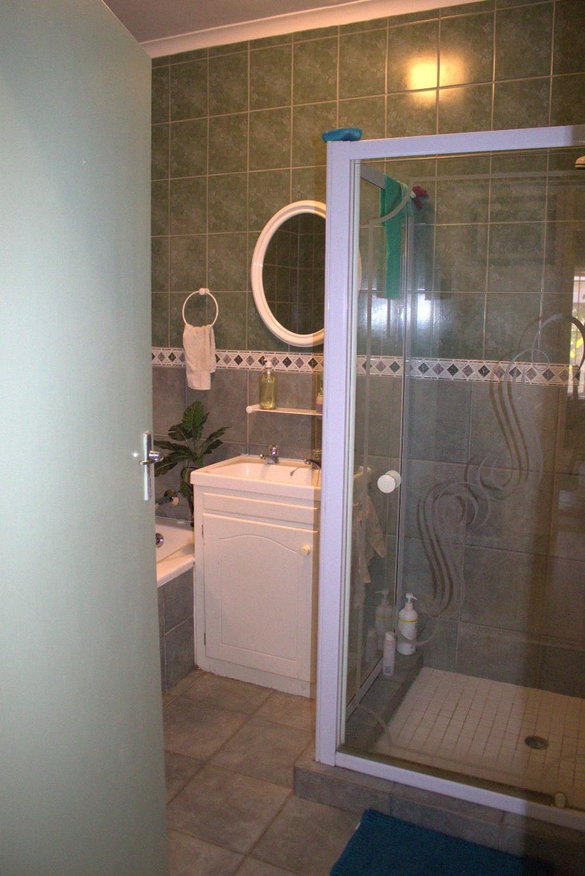 To Let 3 Bedroom Property for Rent in Die Wingerd Western Cape
